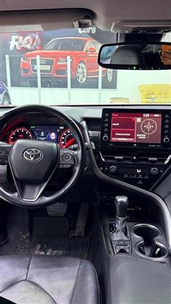 تۆیۆتا کامری